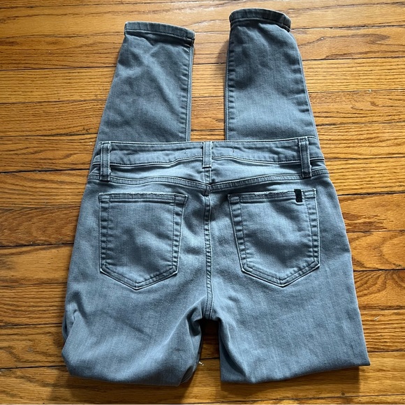 Joe's Jeans gray skinny ankle jeans size 27. - Picture 2 of 5
